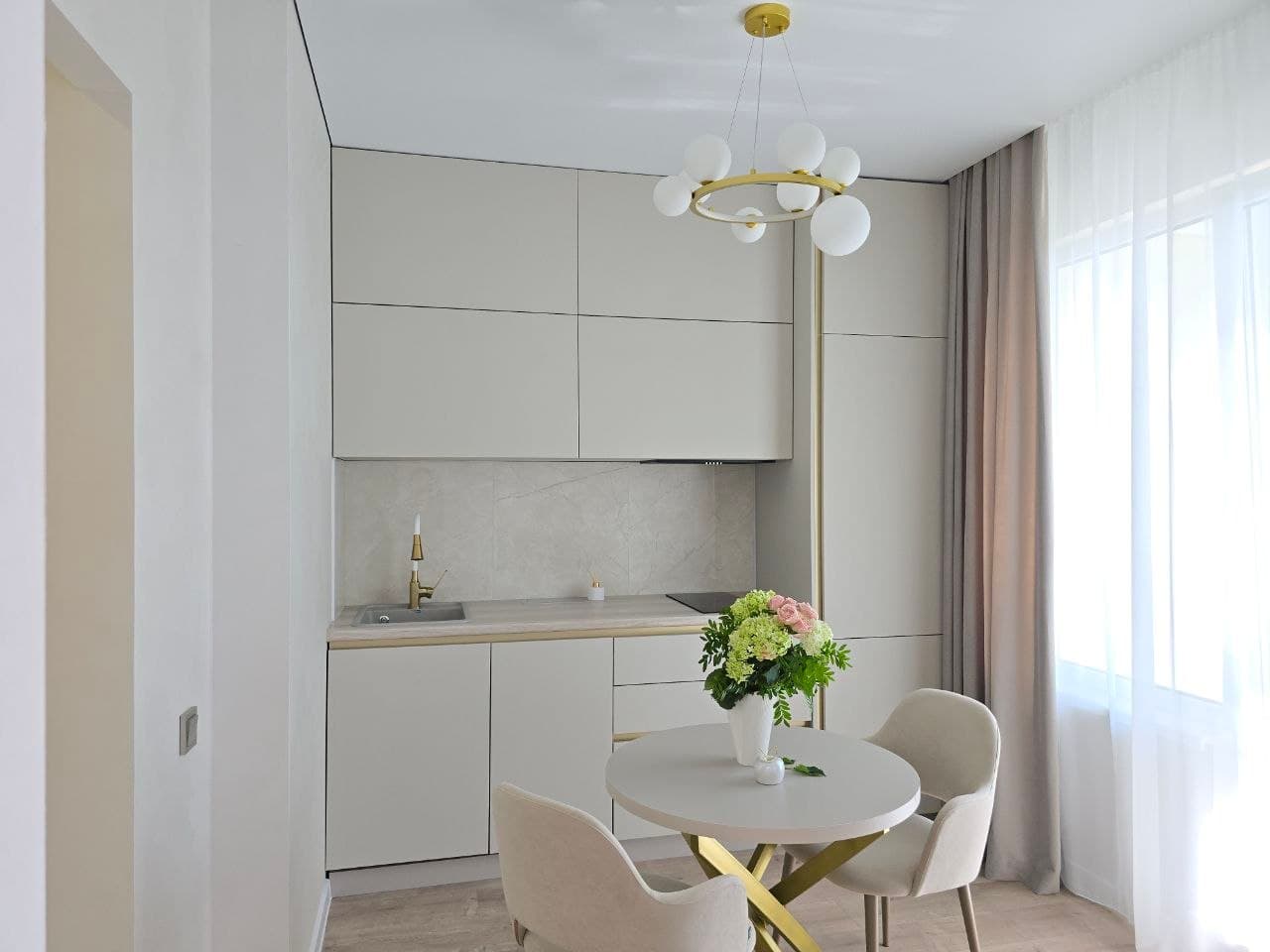 Белое и золото — Кухня